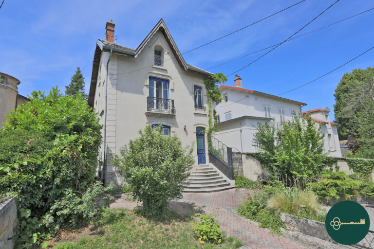 photo_60fe7e20a5f56d6c12408067f12eb0f3-768x512 Maison Toul 9 pièces 191m2