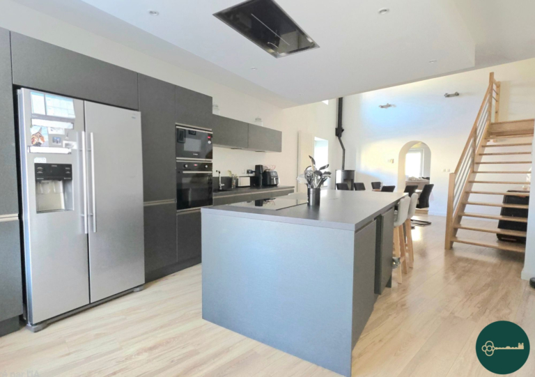 Toul Immo photo_1643613a414baafbbb34e700c30de79f-768x541 Maison Allain 7 pièces 267 m2 photo_1643613a414baafbbb34e700c30de79f-768x541 Maison Allain 7 pièces 267 m2