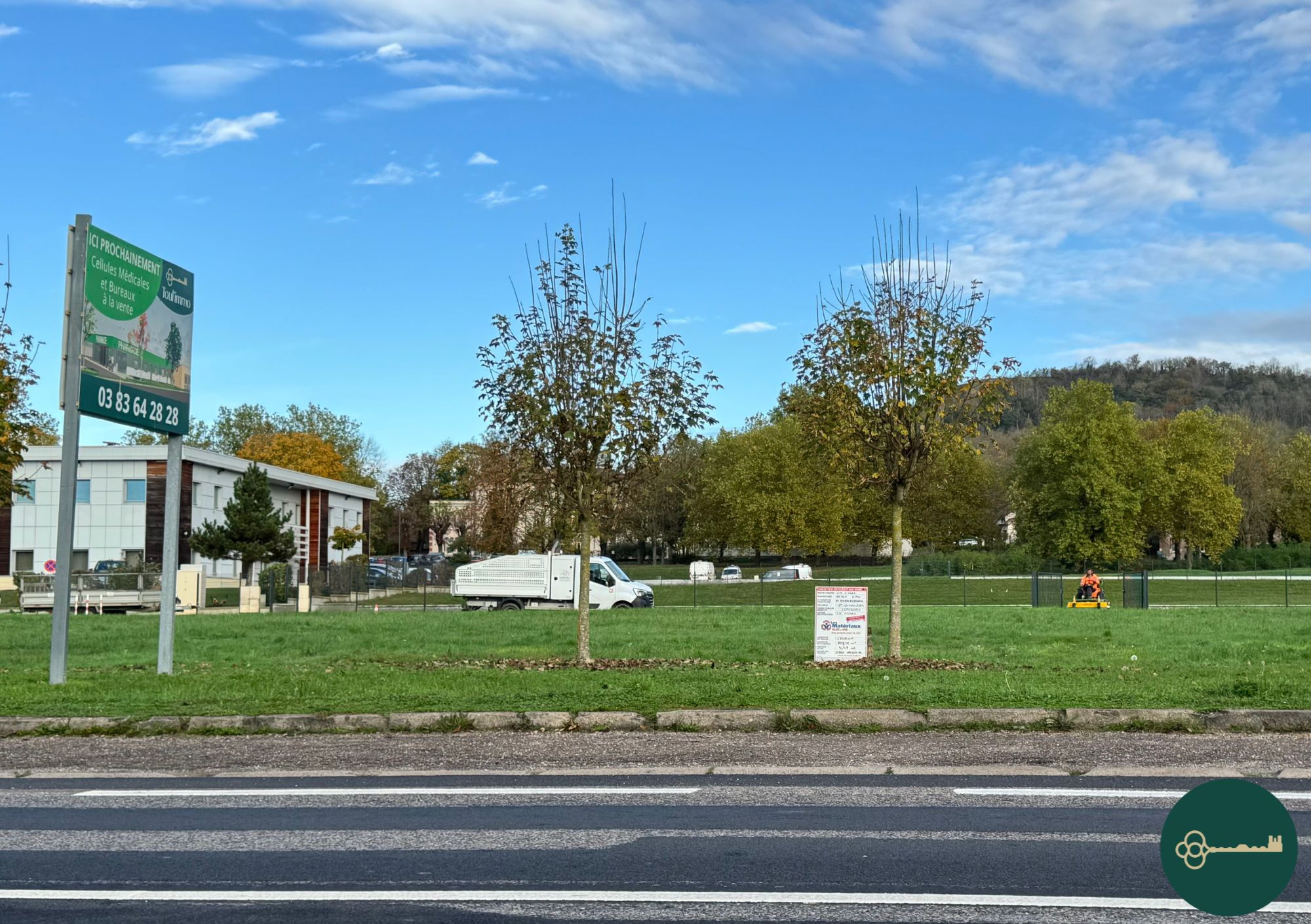 Local commercial 104 m² · à Écrouves · 104,2 m² · 300 790 €